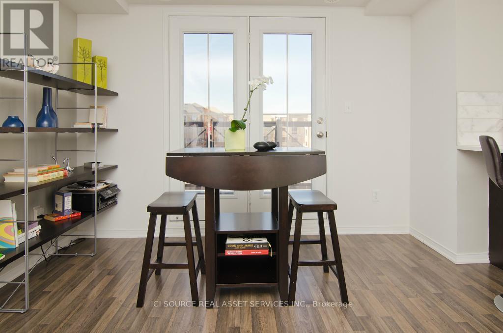 17 - 39 Hays Boulevard, Oakville, Ontario  L6H 0J1 - Photo 4 - W13059242