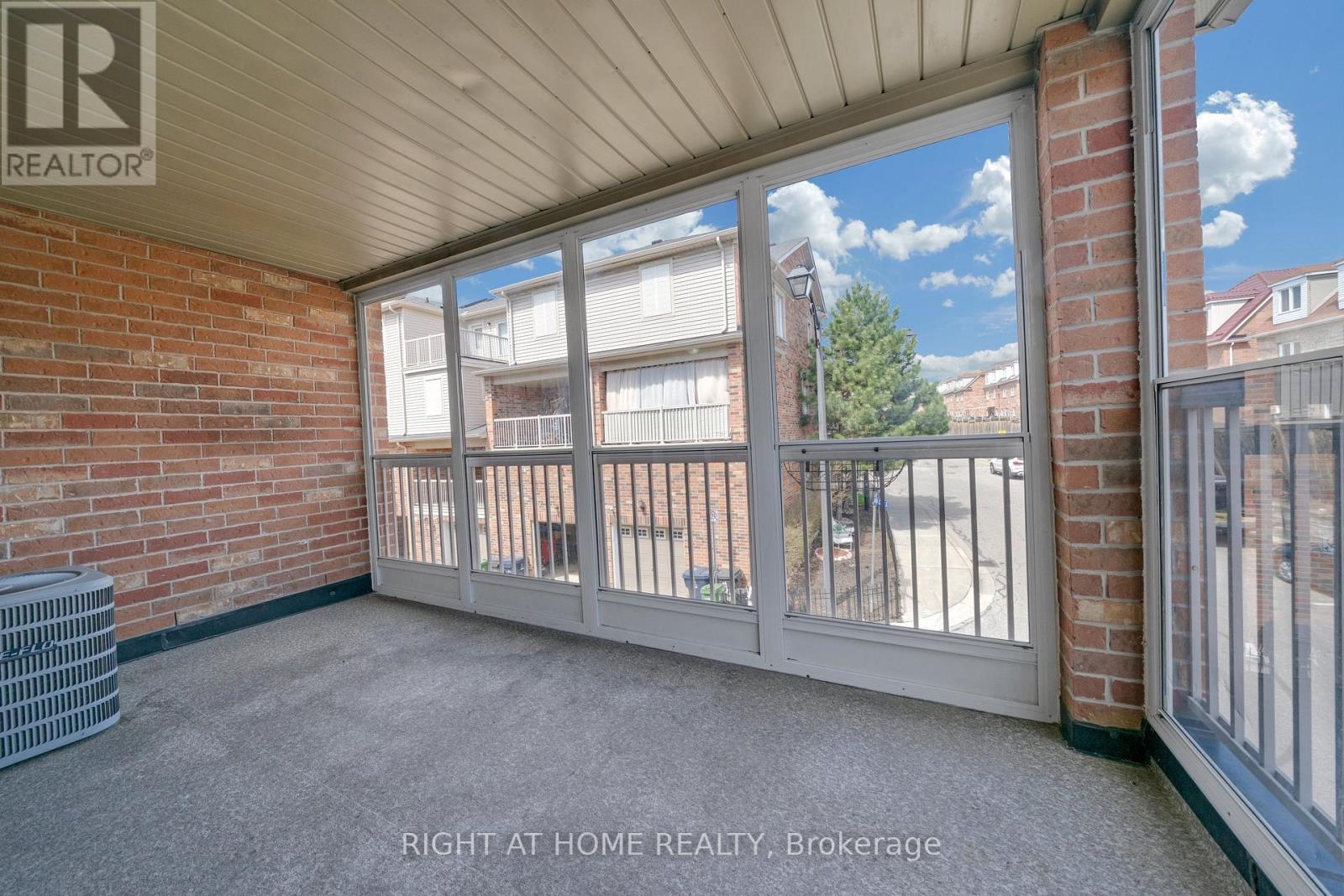 83 Odoardo Di Santo Circle, Toronto, Ontario  M3L 0E9 - Photo 18 - W13059308