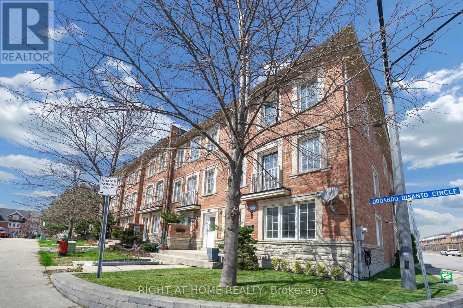 83 Odoardo Di Santo Circle, Toronto, Ontario  M3L 0E9 - Photo 2 - W13059308