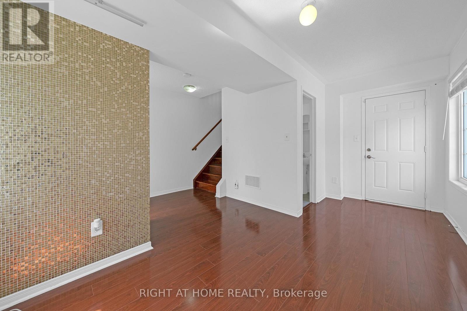 83 Odoardo Di Santo Circle, Toronto, Ontario  M3L 0E9 - Photo 5 - W13059308