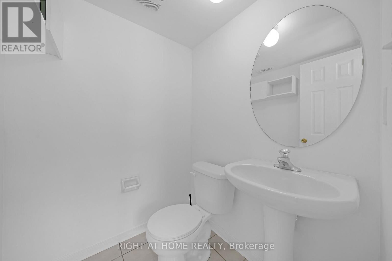 83 Odoardo Di Santo Circle, Toronto, Ontario  M3L 0E9 - Photo 9 - W13059308