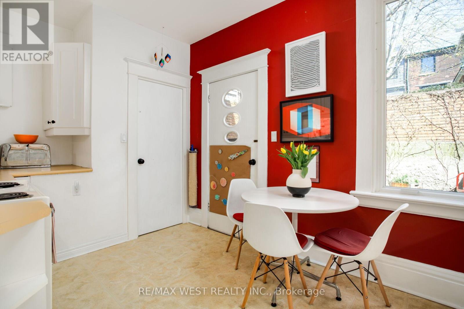 127 Glendale Avenue, Toronto, Ontario  M6R 2T4 - Photo 15 - W13059344