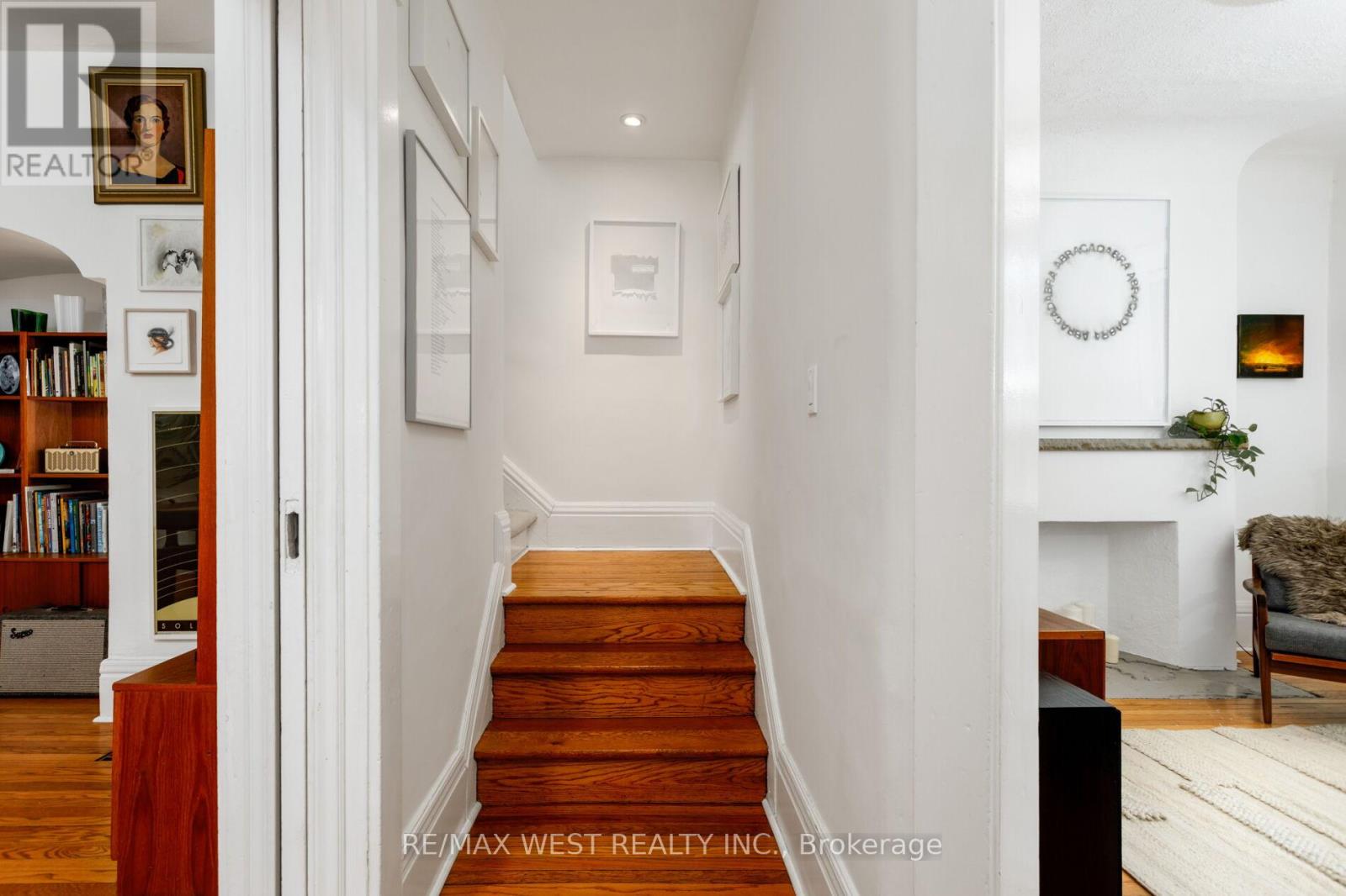 127 Glendale Avenue, Toronto, Ontario  M6R 2T4 - Photo 18 - W13059344