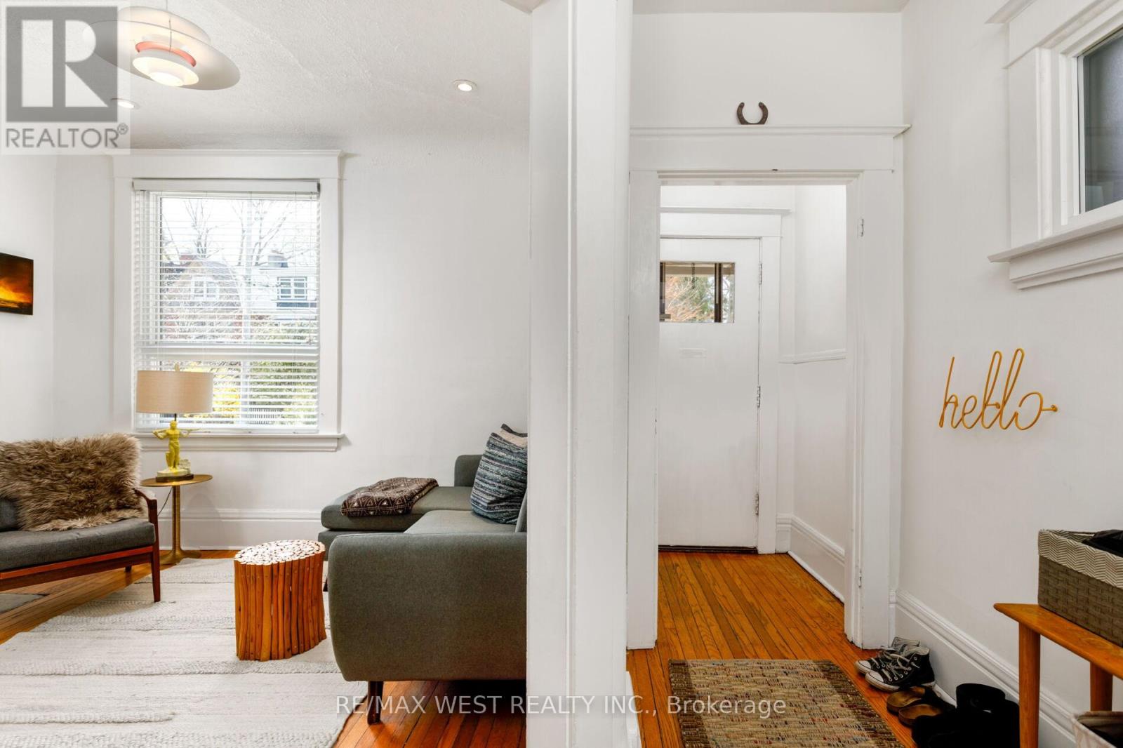 127 Glendale Avenue, Toronto, Ontario  M6R 2T4 - Photo 2 - W13059344