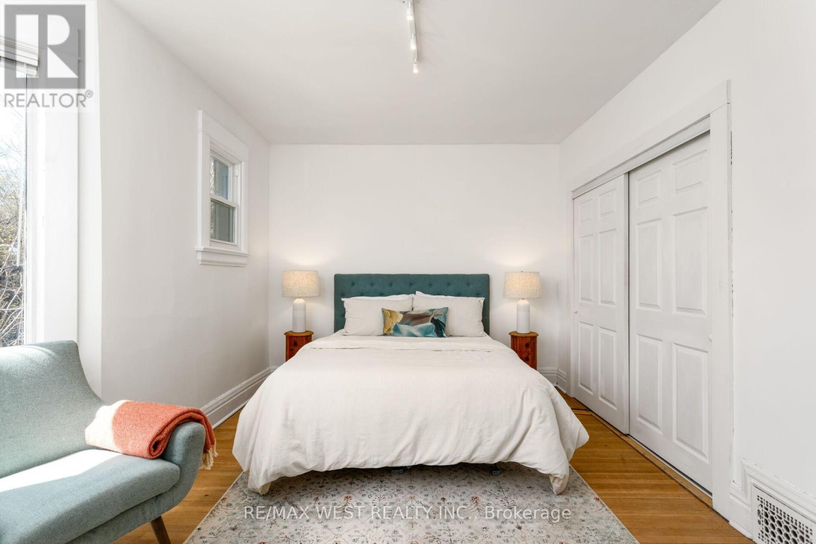 127 Glendale Avenue, Toronto, Ontario  M6R 2T4 - Photo 21 - W13059344