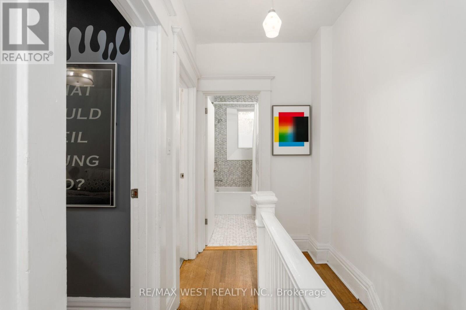 127 Glendale Avenue, Toronto, Ontario  M6R 2T4 - Photo 24 - W13059344