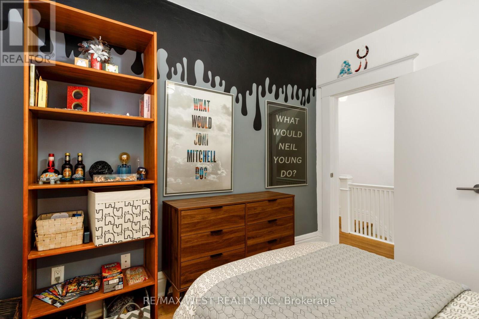 127 Glendale Avenue, Toronto, Ontario  M6R 2T4 - Photo 26 - W13059344