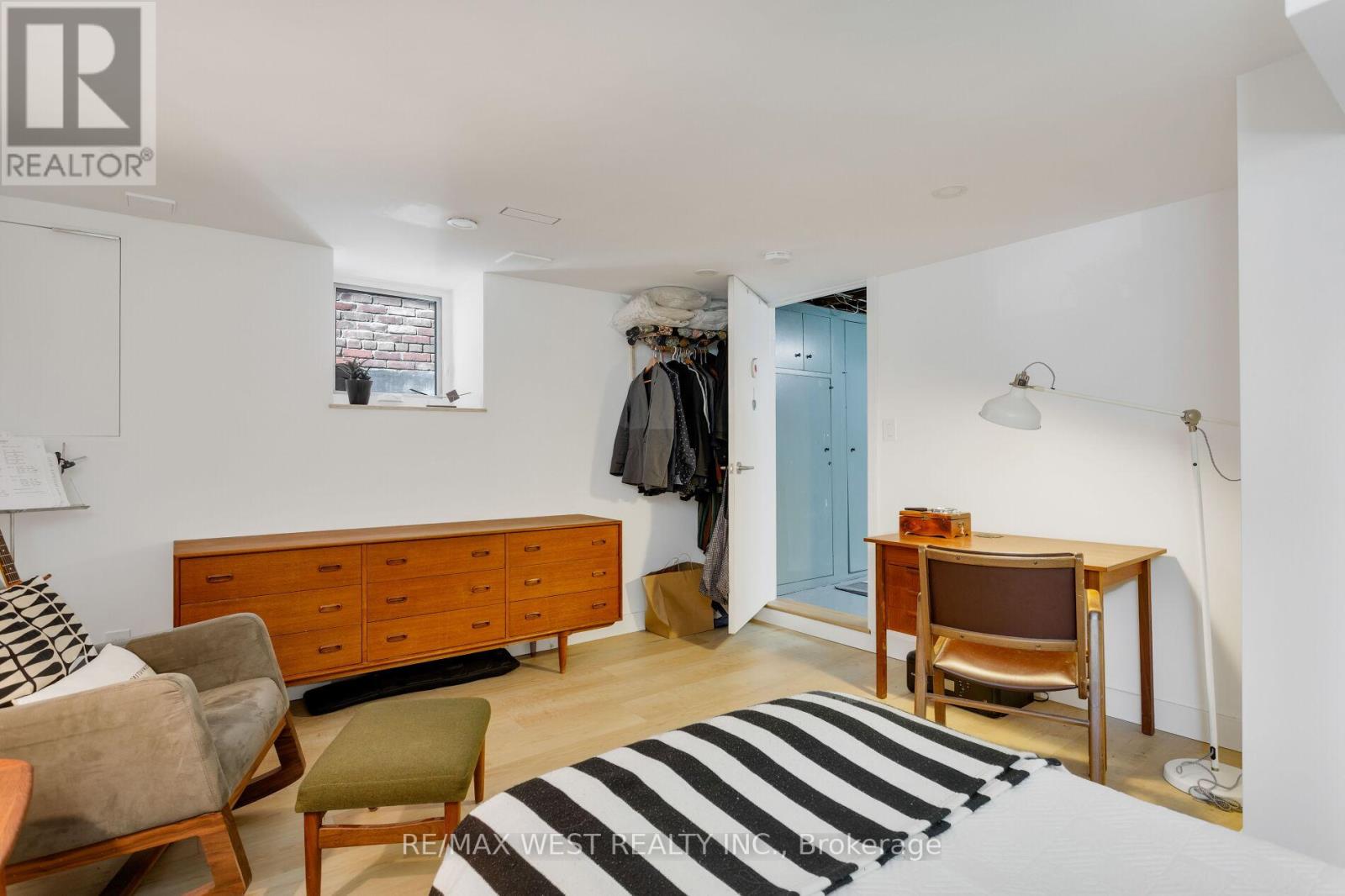 127 Glendale Avenue, Toronto, Ontario  M6R 2T4 - Photo 45 - W13059344