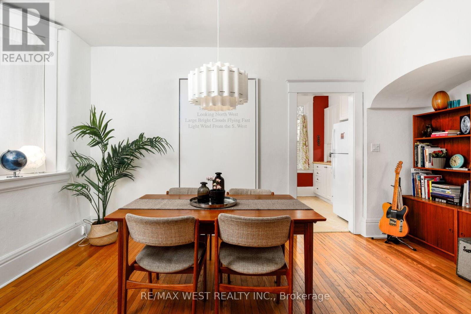 127 Glendale Avenue, Toronto, Ontario  M6R 2T4 - Photo 8 - W13059344