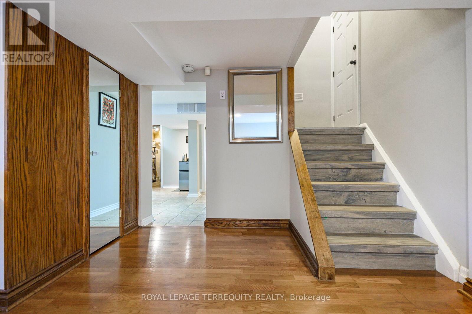 136 Strathburn Boulevard, Toronto, Ontario  M9M 2L1 - Photo 15 - W13059360