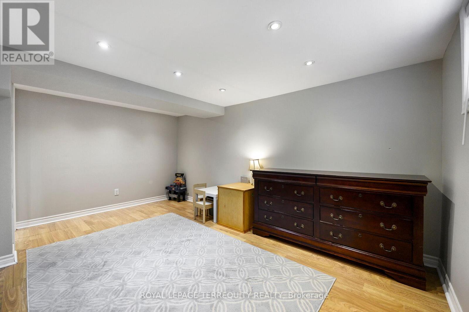 136 Strathburn Boulevard, Toronto, Ontario  M9M 2L1 - Photo 22 - W13059360
