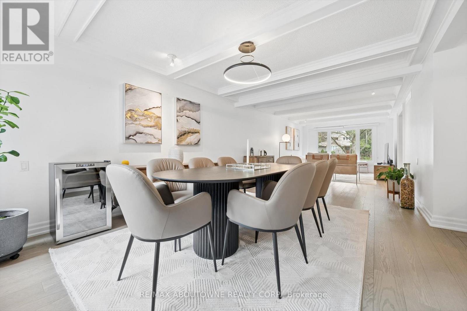 1194 Queen Victoria Avenue, Mississauga, Ontario  L5H 3H3 - Photo 9 - W13059374