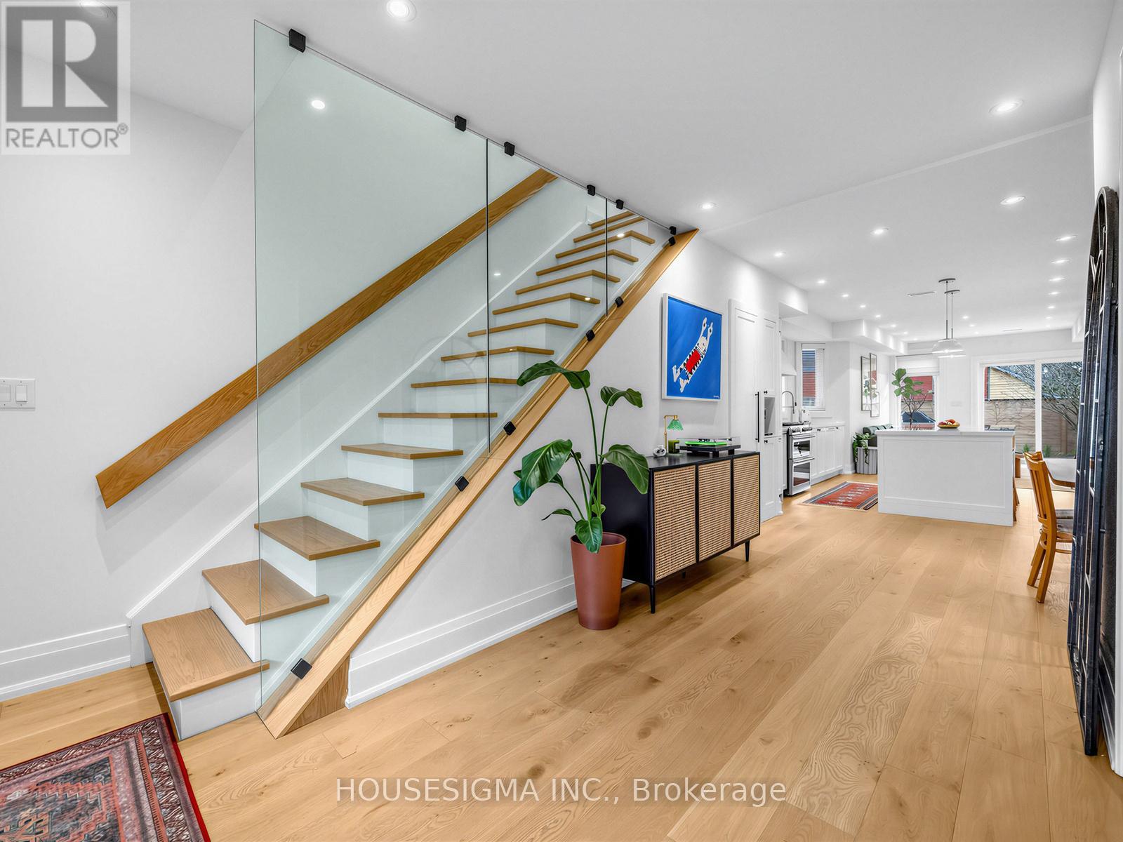 60 Fuller Avenue, Toronto, Ontario  M6R 2C3 - Photo 12 - W13059386