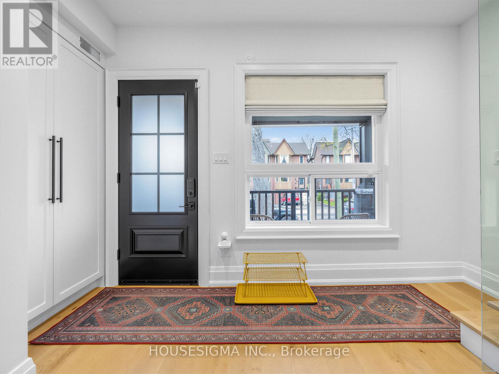 60 Fuller Avenue, Toronto, Ontario  M6R 2C3 - Photo 14 - W13059386