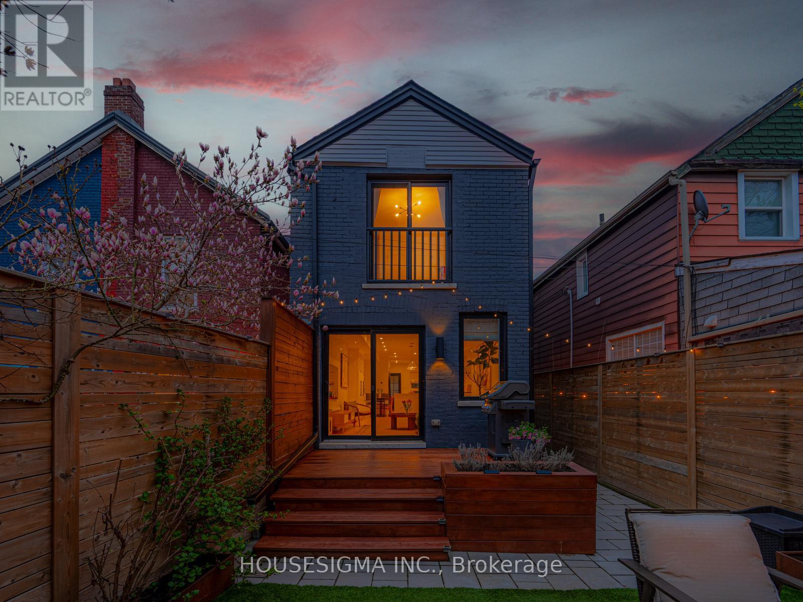 60 Fuller Avenue, Toronto, Ontario  M6R 2C3 - Photo 40 - W13059386