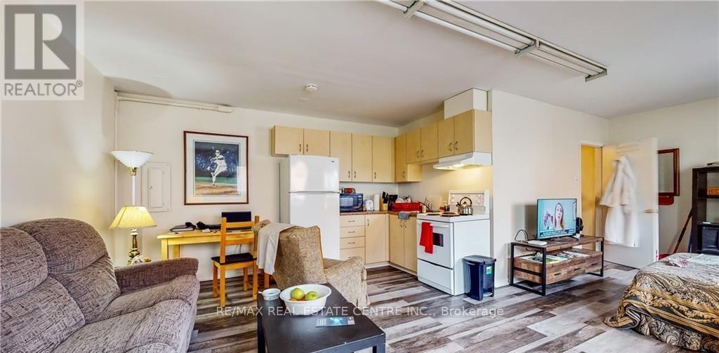 9 Mill Street W, Halton Hills, Ontario  L7J 1G3 - Photo 13 - W13059444