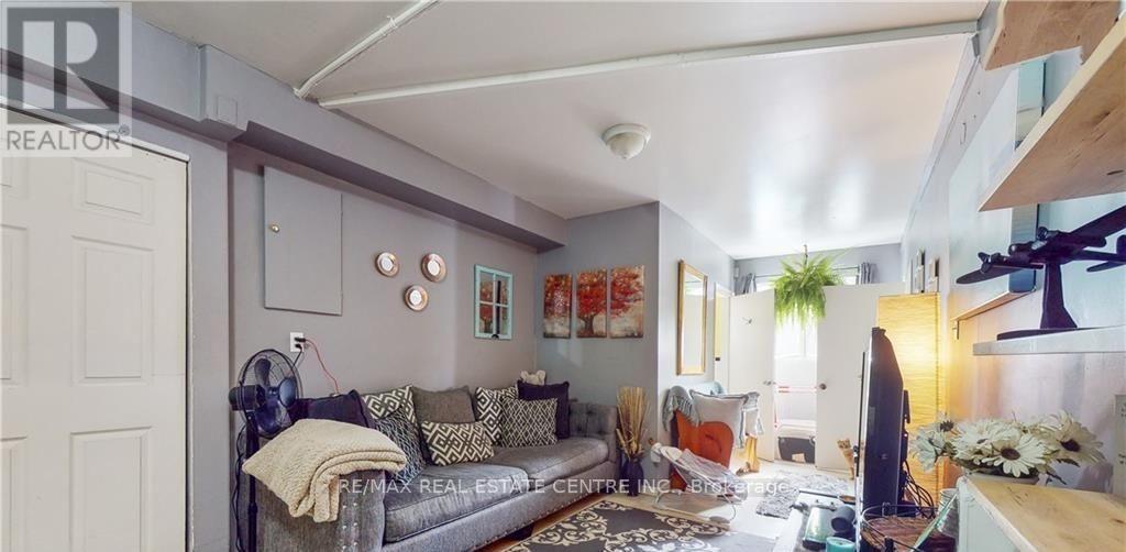 9 Mill Street W, Halton Hills, Ontario  L7J 1G3 - Photo 14 - W13059444