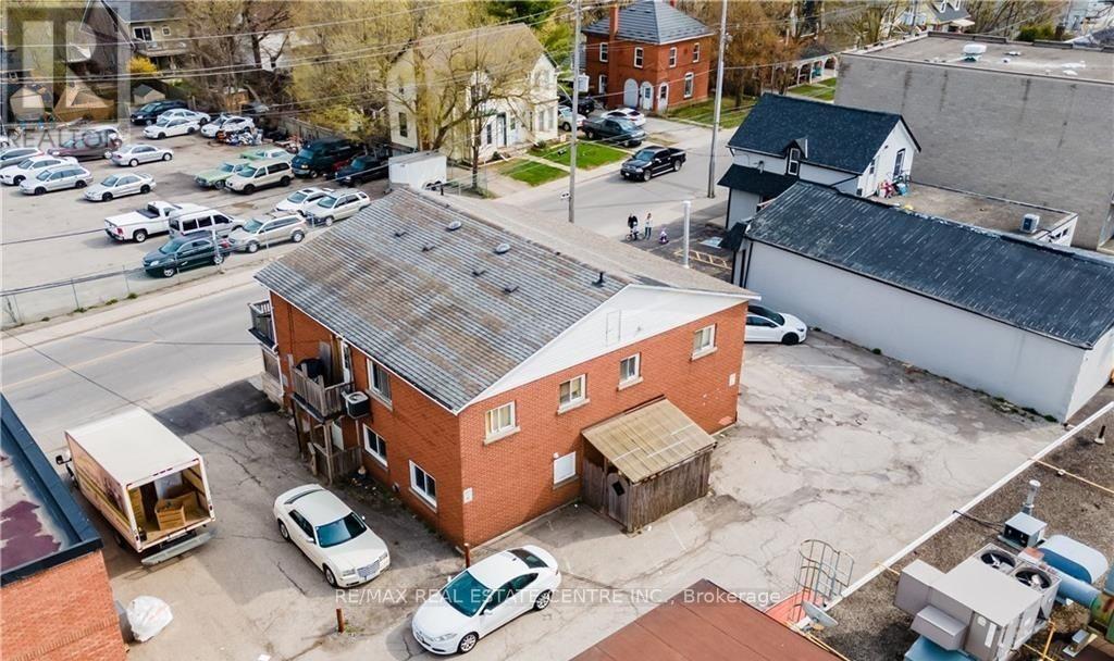 9 Mill Street W, Halton Hills, Ontario  L7J 1G3 - Photo 3 - W13059444