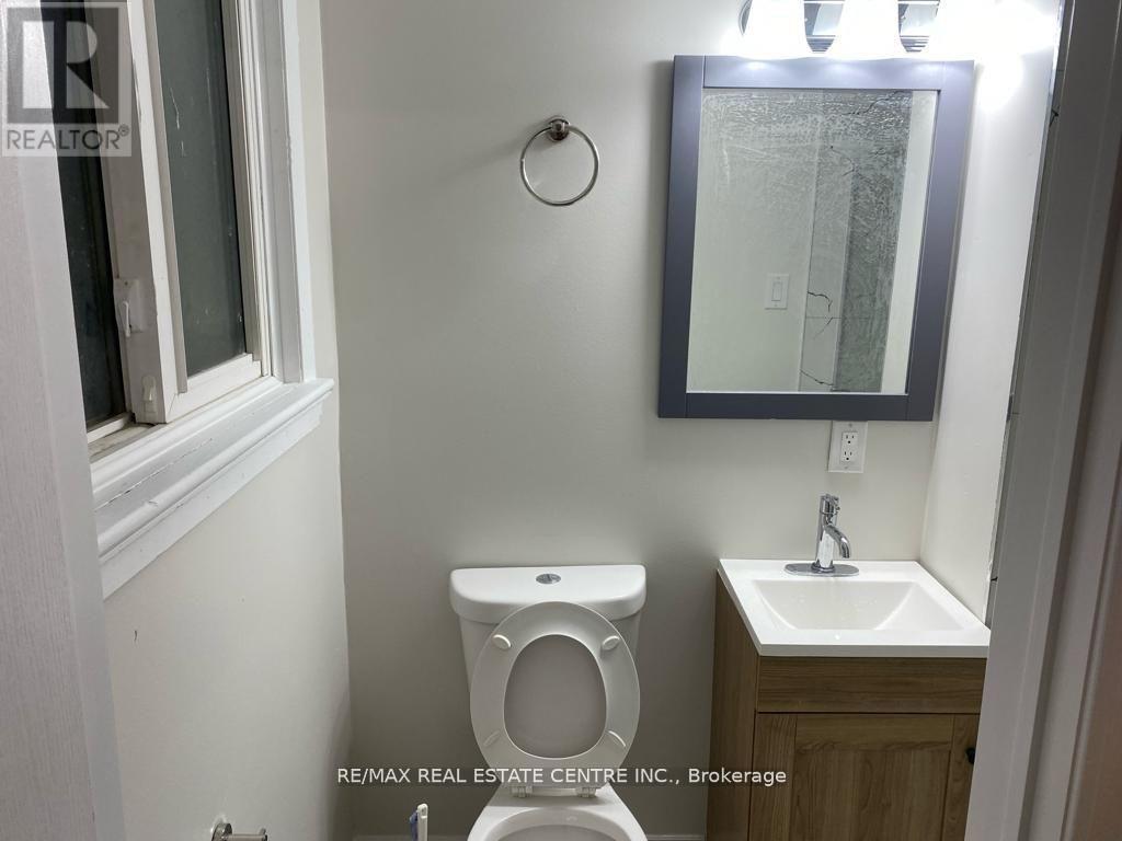 9 Mill Street W, Halton Hills, Ontario  L7J 1G3 - Photo 30 - W13059444