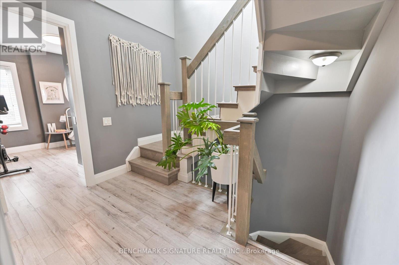 Th40 - 93 The Queensway Avenue, Toronto, Ontario  M6S 5A7 - Photo 17 - W13059464