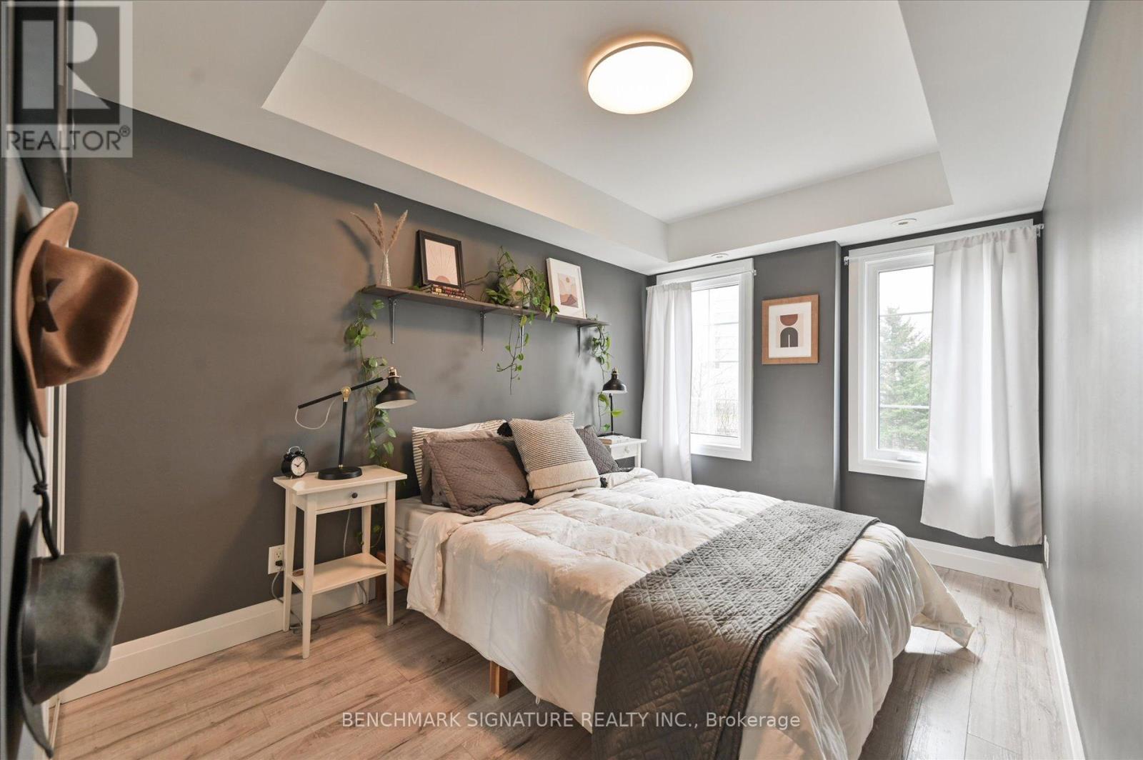 Th40 - 93 The Queensway Avenue, Toronto, Ontario  M6S 5A7 - Photo 18 - W13059464