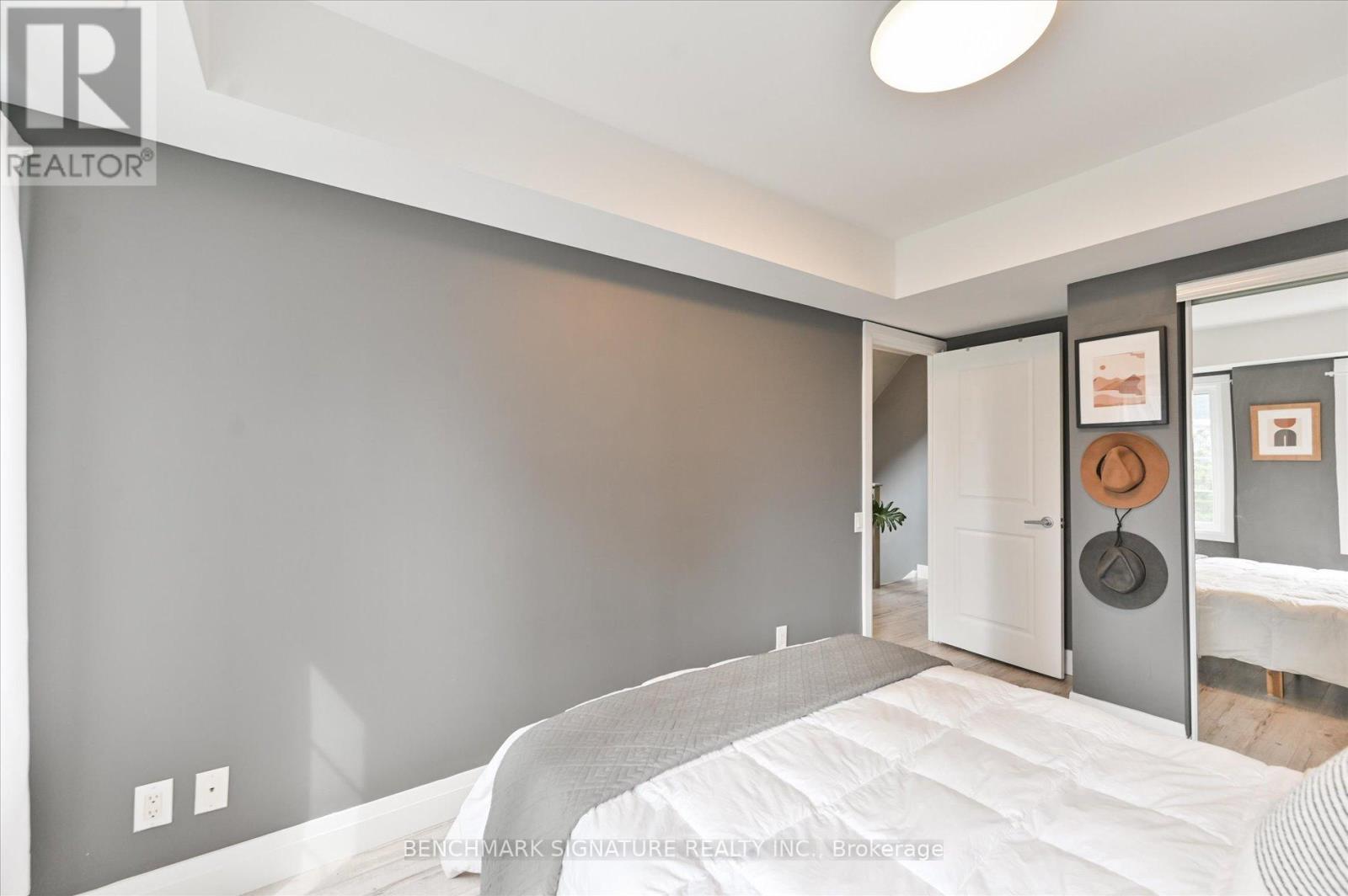 Th40 - 93 The Queensway Avenue, Toronto, Ontario  M6S 5A7 - Photo 19 - W13059464