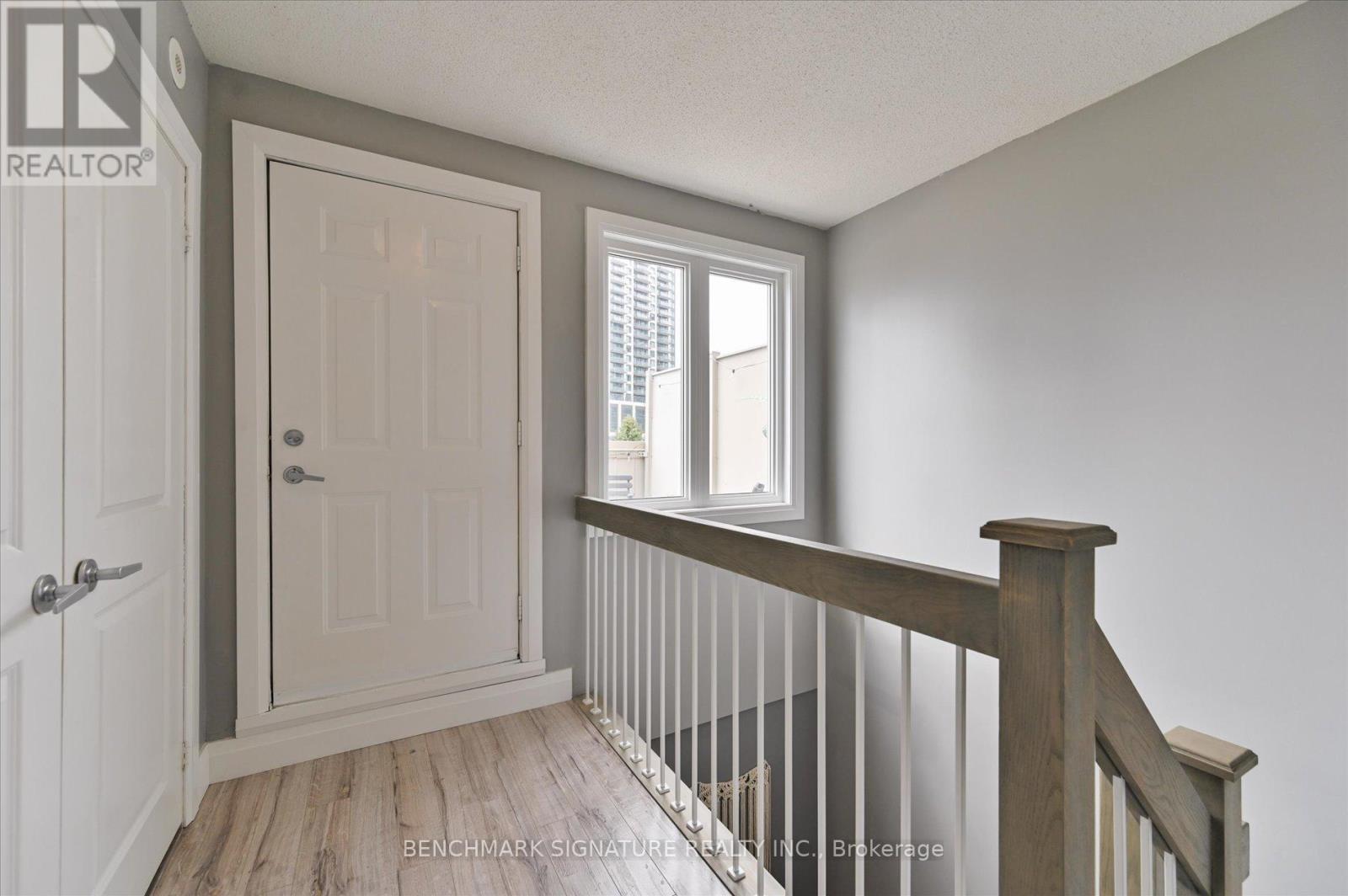 Th40 - 93 The Queensway Avenue, Toronto, Ontario  M6S 5A7 - Photo 23 - W13059464