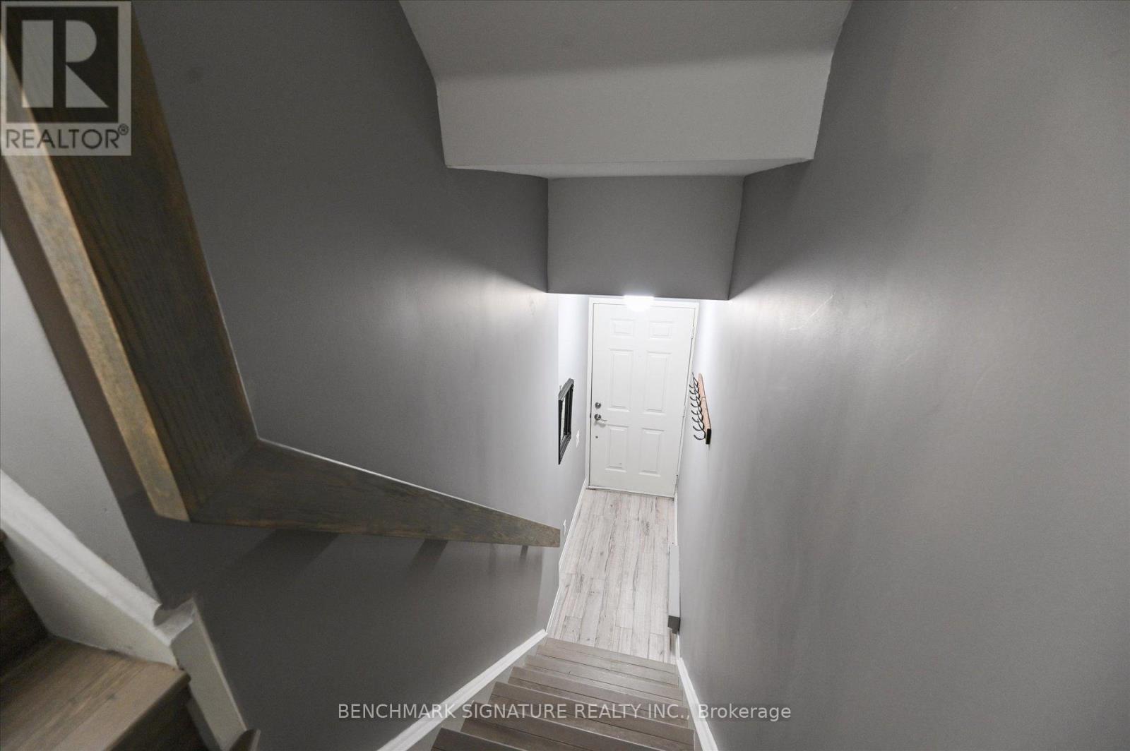 Th40 - 93 The Queensway Avenue, Toronto, Ontario  M6S 5A7 - Photo 3 - W13059464