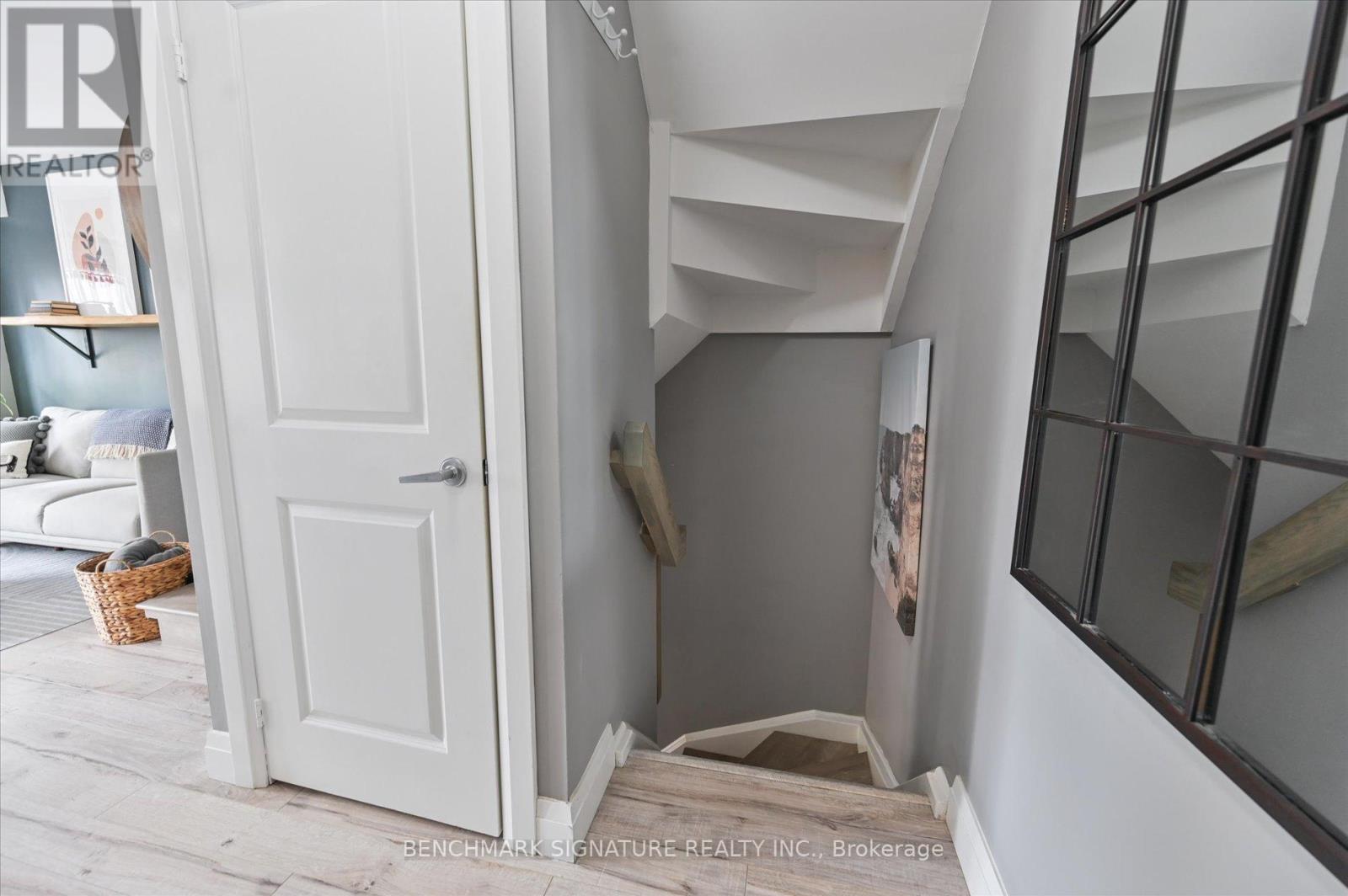 Th40 - 93 The Queensway Avenue, Toronto, Ontario  M6S 5A7 - Photo 4 - W13059464