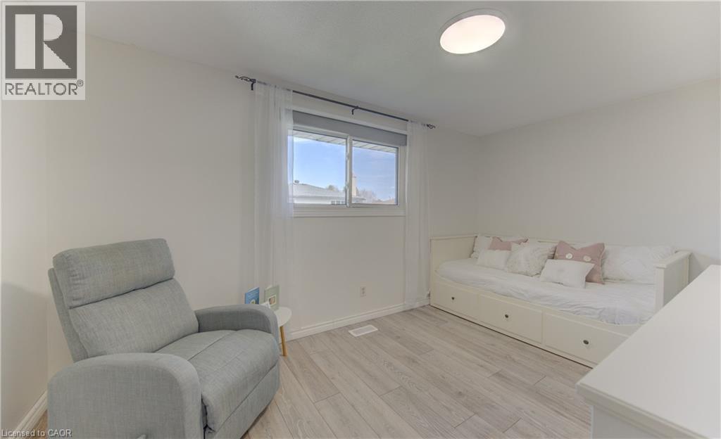 198 The Country Way, Kitchener, Ontario  N2E 2P4 - Photo 11 - 40808320