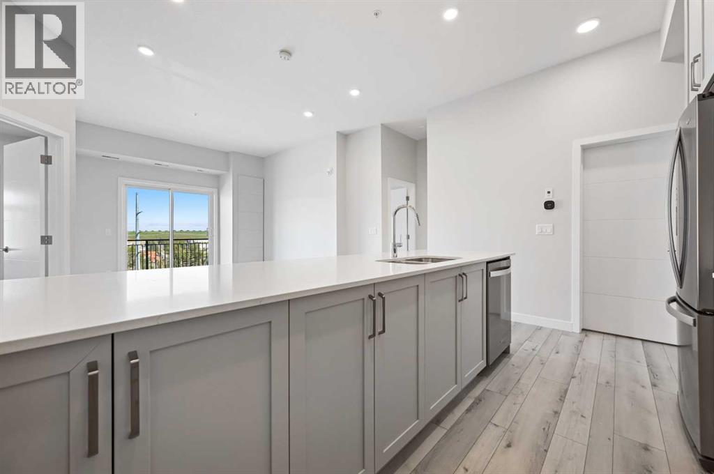 410, 255 Les Jardins Park SE, Calgary, Alberta  T2C 5W9 - Photo 2 - A2276831