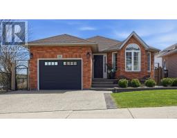 28 GLENHOLLOW DRIVE, Hamilton, Ontario