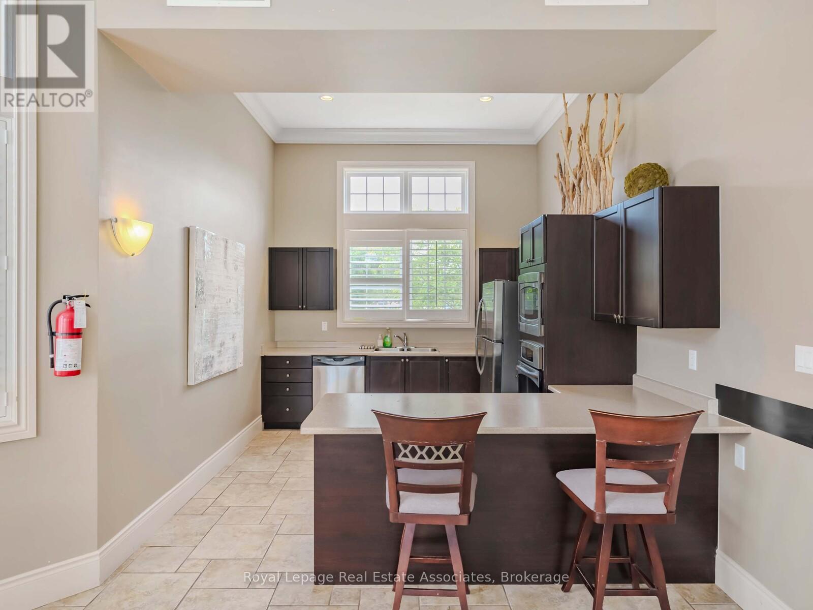 405 - 1390 Main Street E, Milton, Ontario  L9T 7S9 - Photo 24 - W12945616