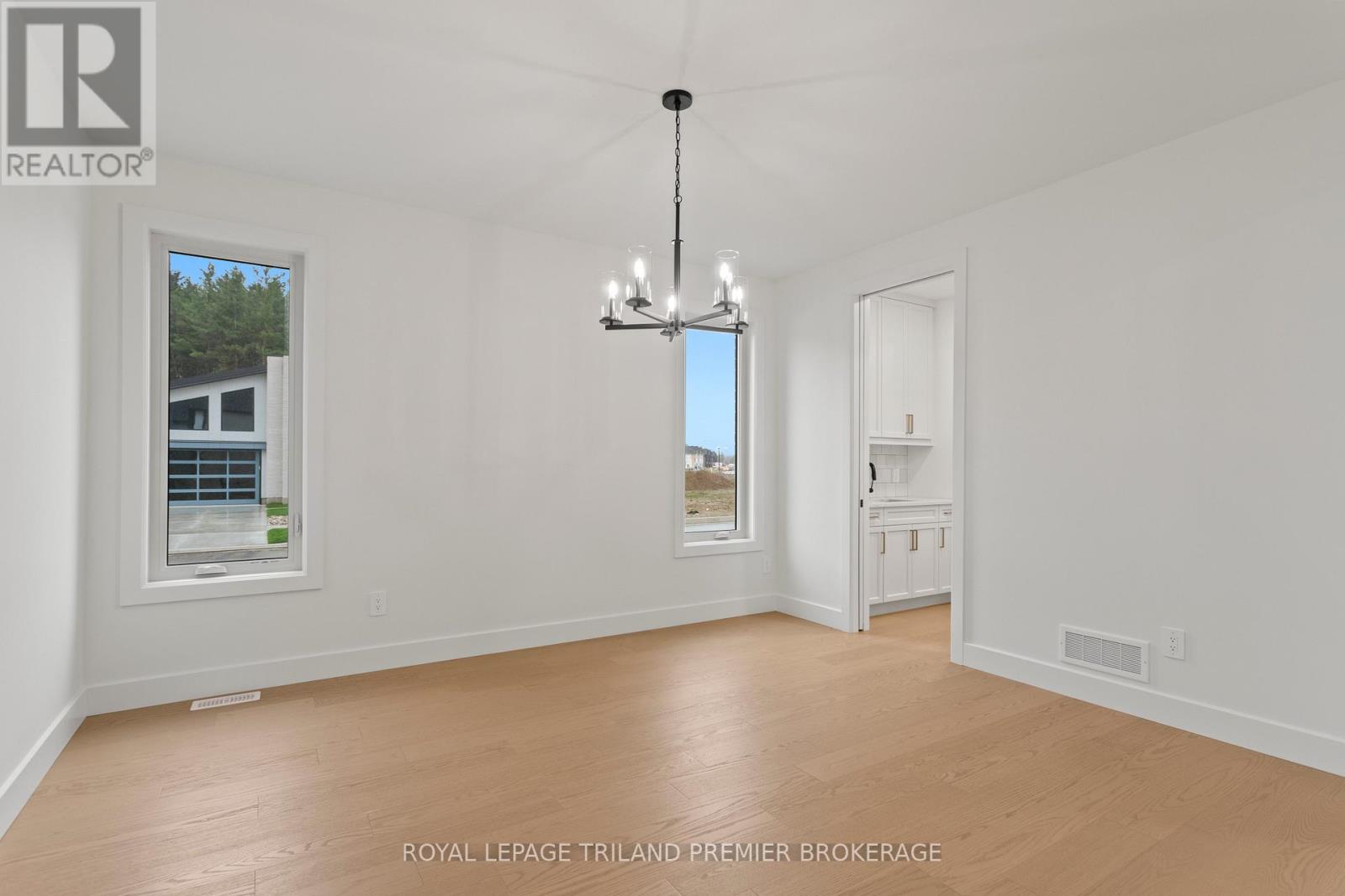 4197 Fallingbrook Road, London South, Ontario  N6P 0H8 - Photo 22 - X12852336