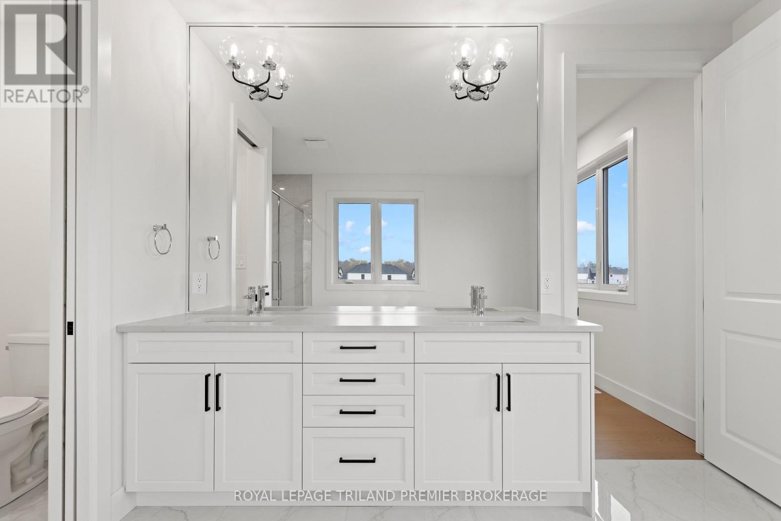 4197 Fallingbrook Road, London South, Ontario  N6P 0H8 - Photo 38 - X12852336