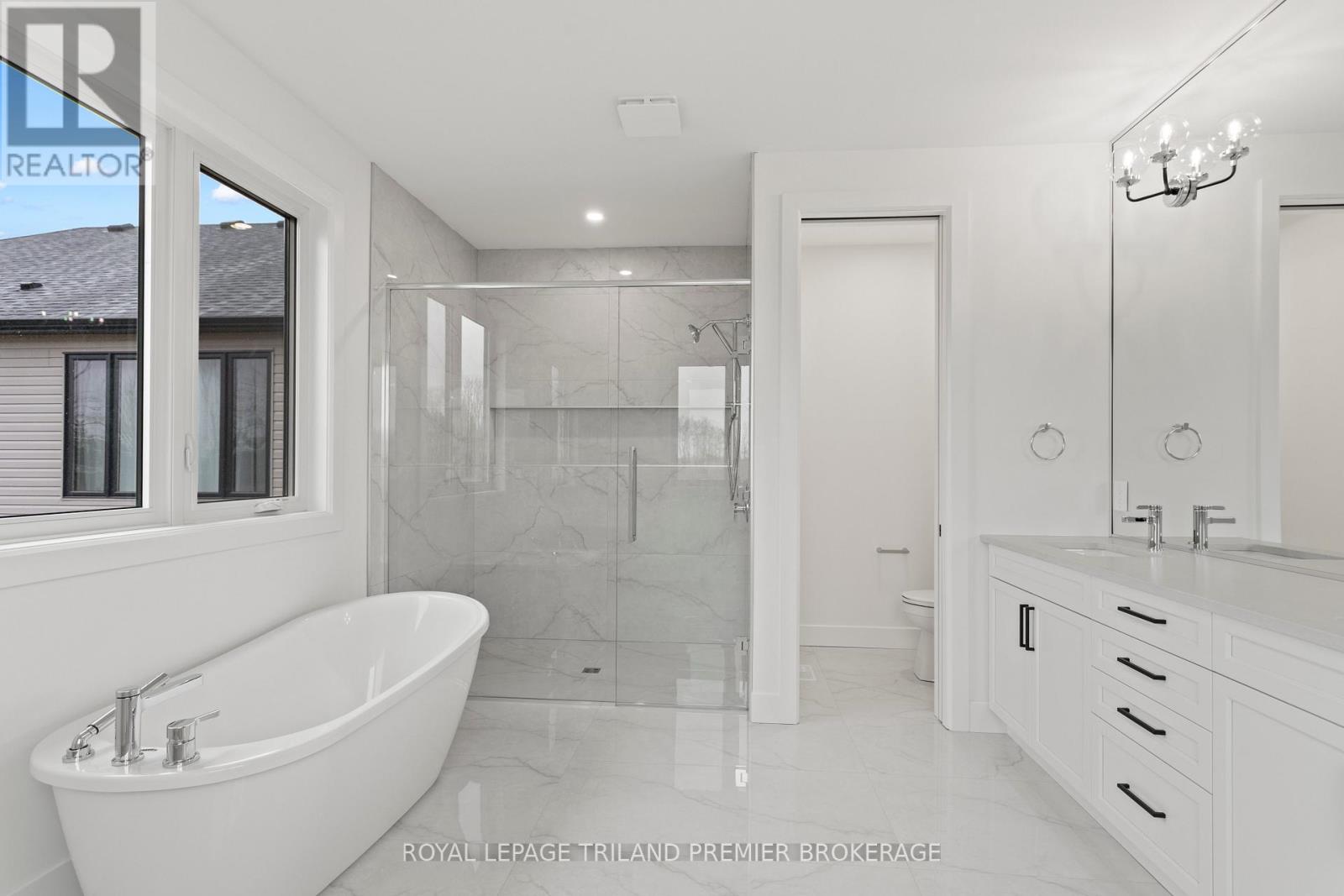 4197 Fallingbrook Road, London South, Ontario  N6P 0H8 - Photo 36 - X12852336