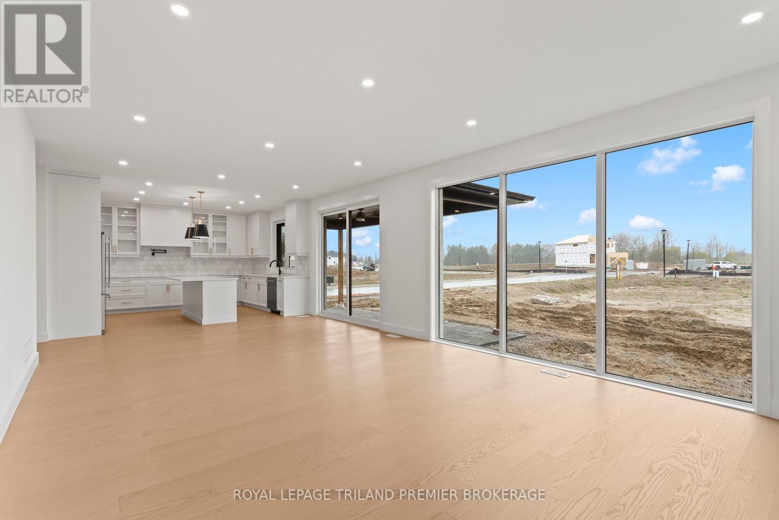 4197 Fallingbrook Road, London South, Ontario  N6P 0H8 - Photo 7 - X12852336