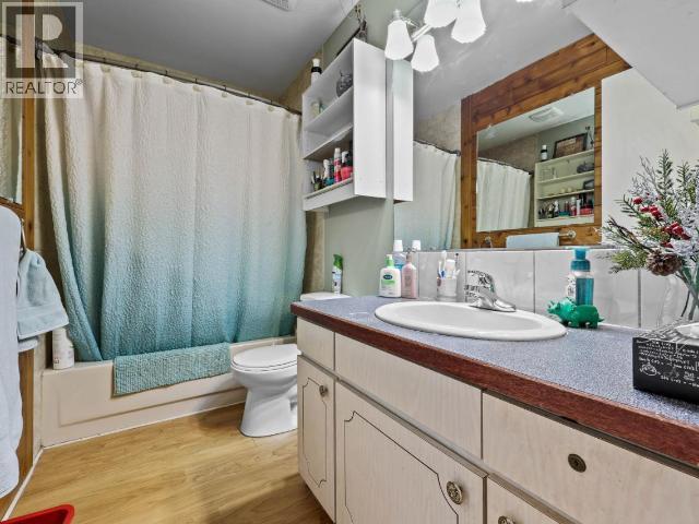 2017 Sunnycrest Avenue, Kamloops, British Columbia  V2B 4L9 - Photo 15 - 10385179