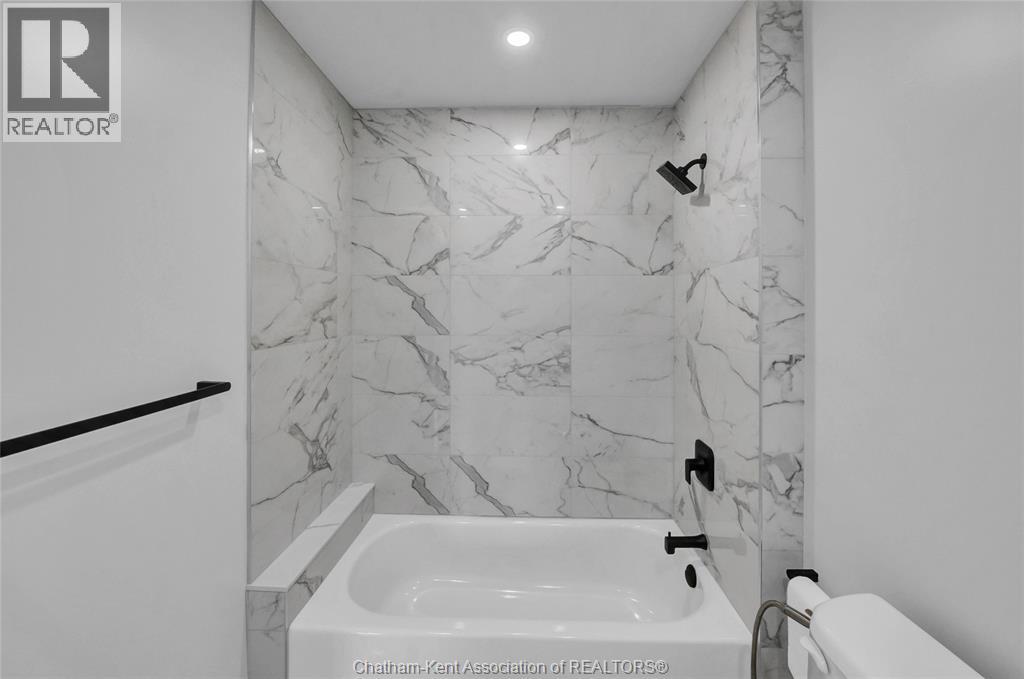 864 Park Avenue West, Chatham, Ontario  N7M 6G1 - Photo 23 - 26006581