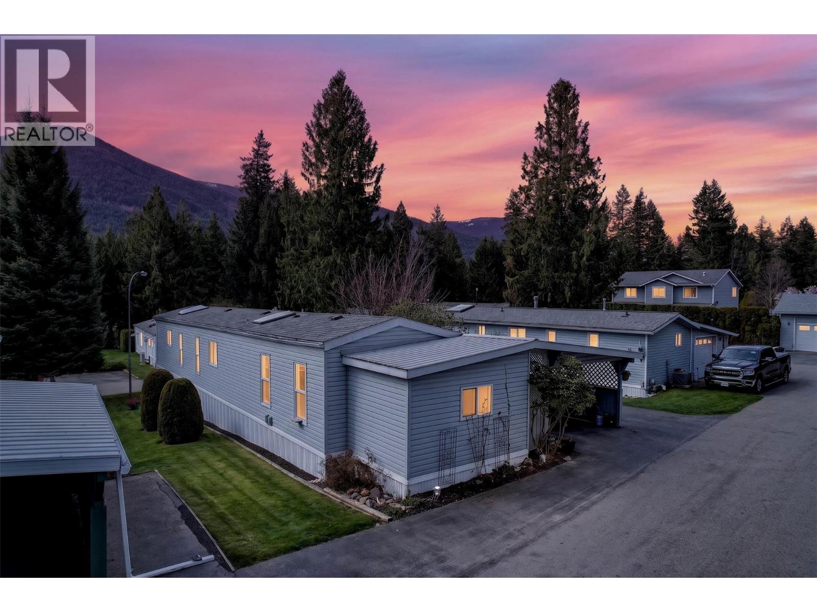 7126 Highway 3A Unit# 20, Nelson, British Columbia