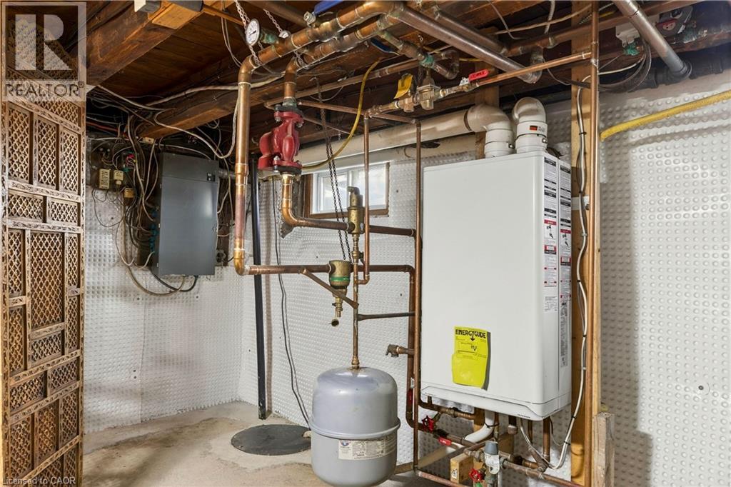 2330 Wilson Street W, Ancaster, Ontario  L0R 1A0 - Photo 30 - 40816914