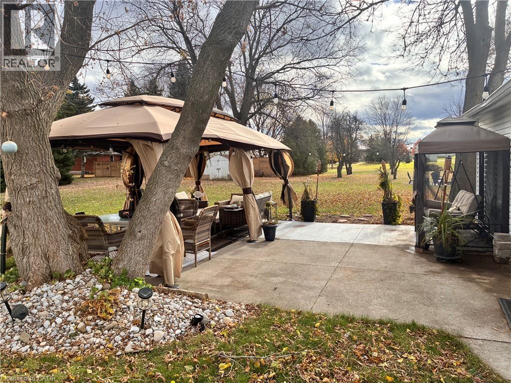 2330 Wilson Street W, Ancaster, Ontario  L0R 1A0 - Photo 32 - 40816914