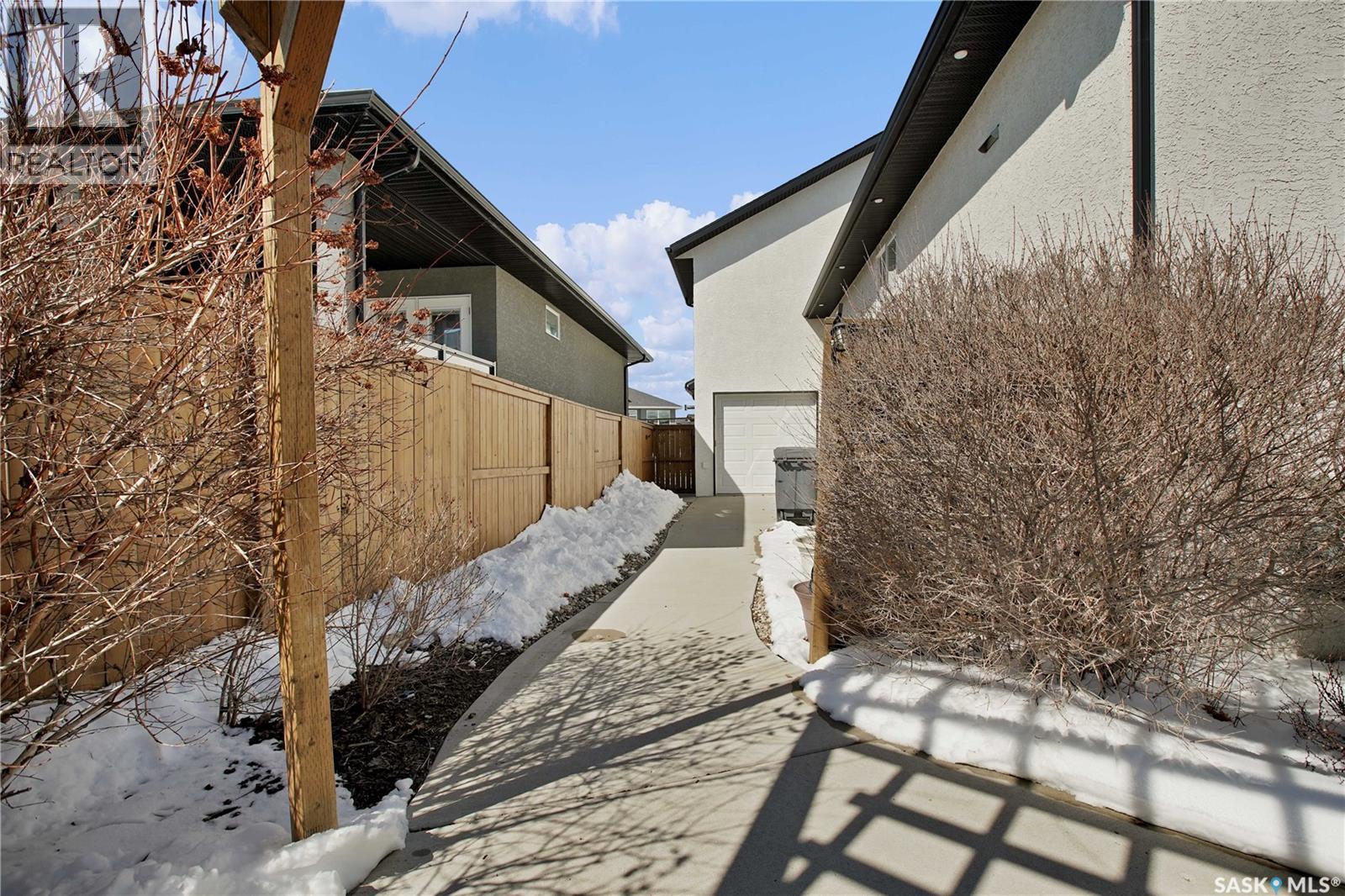 803 Salloum Crescent, Saskatoon, Saskatchewan  S7W 0N3 - Photo 40 - SK034303