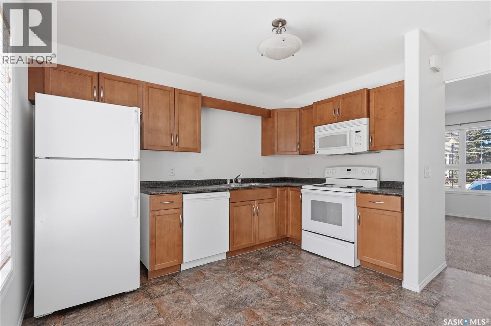 20 300 Maccormack Road, Martensville, Saskatchewan  S0K 0A2 - Photo 10 - SK034213