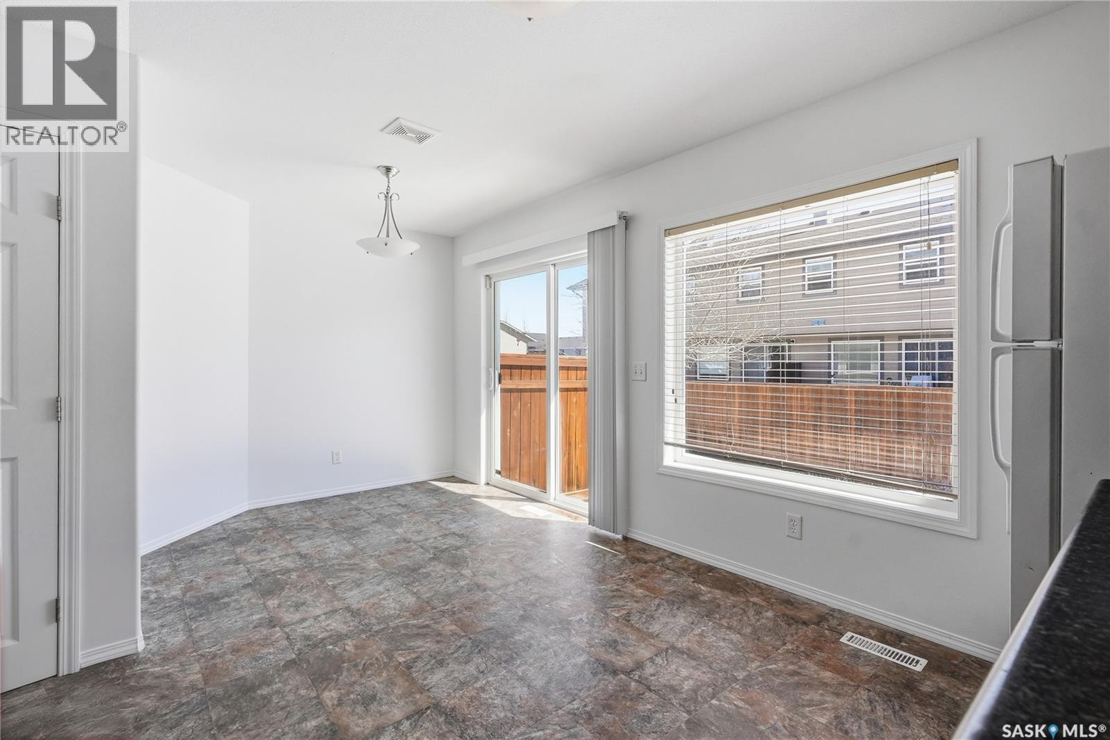 20 300 Maccormack Road, Martensville, Saskatchewan  S0K 0A2 - Photo 12 - SK034213