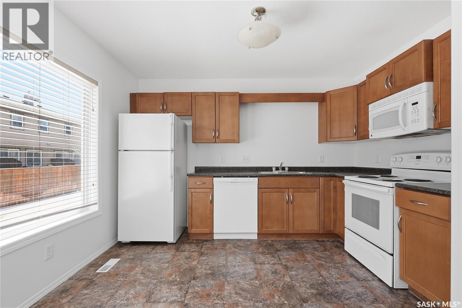 20 300 Maccormack Road, Martensville, Saskatchewan  S0K 0A2 - Photo 9 - SK034213