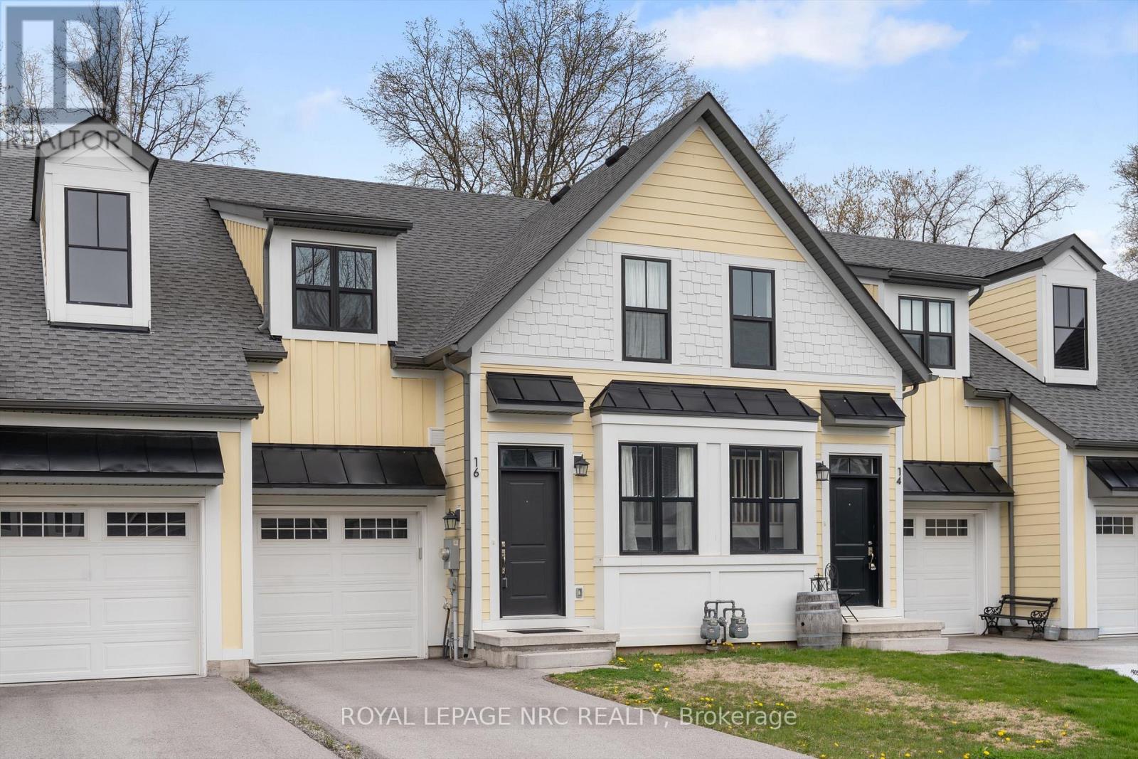 16 Paradise Grove, Niagara-On-The-Lake, Ontario  L0S 1T0 - Photo 2 - X13012808