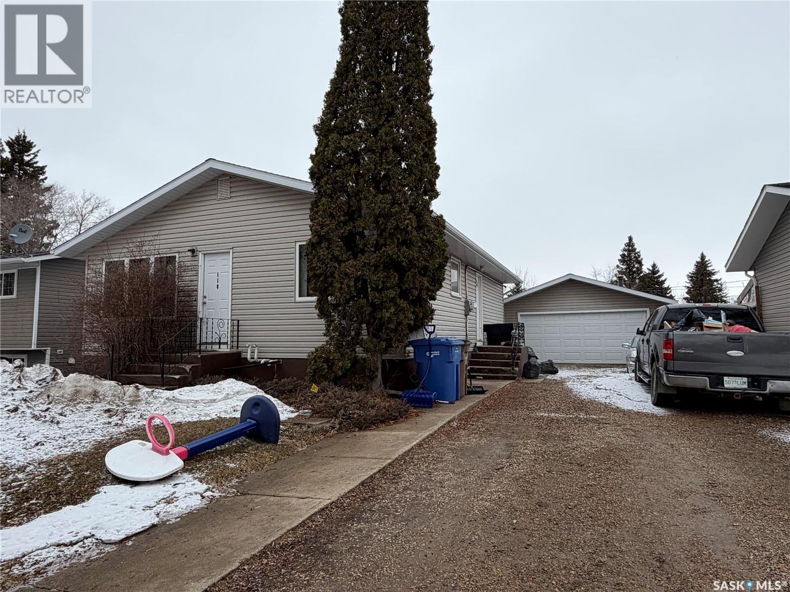 110 Hatton Avenue E, Melfort, Saskatchewan  S0E 1A0 - Photo 1 - SK030774