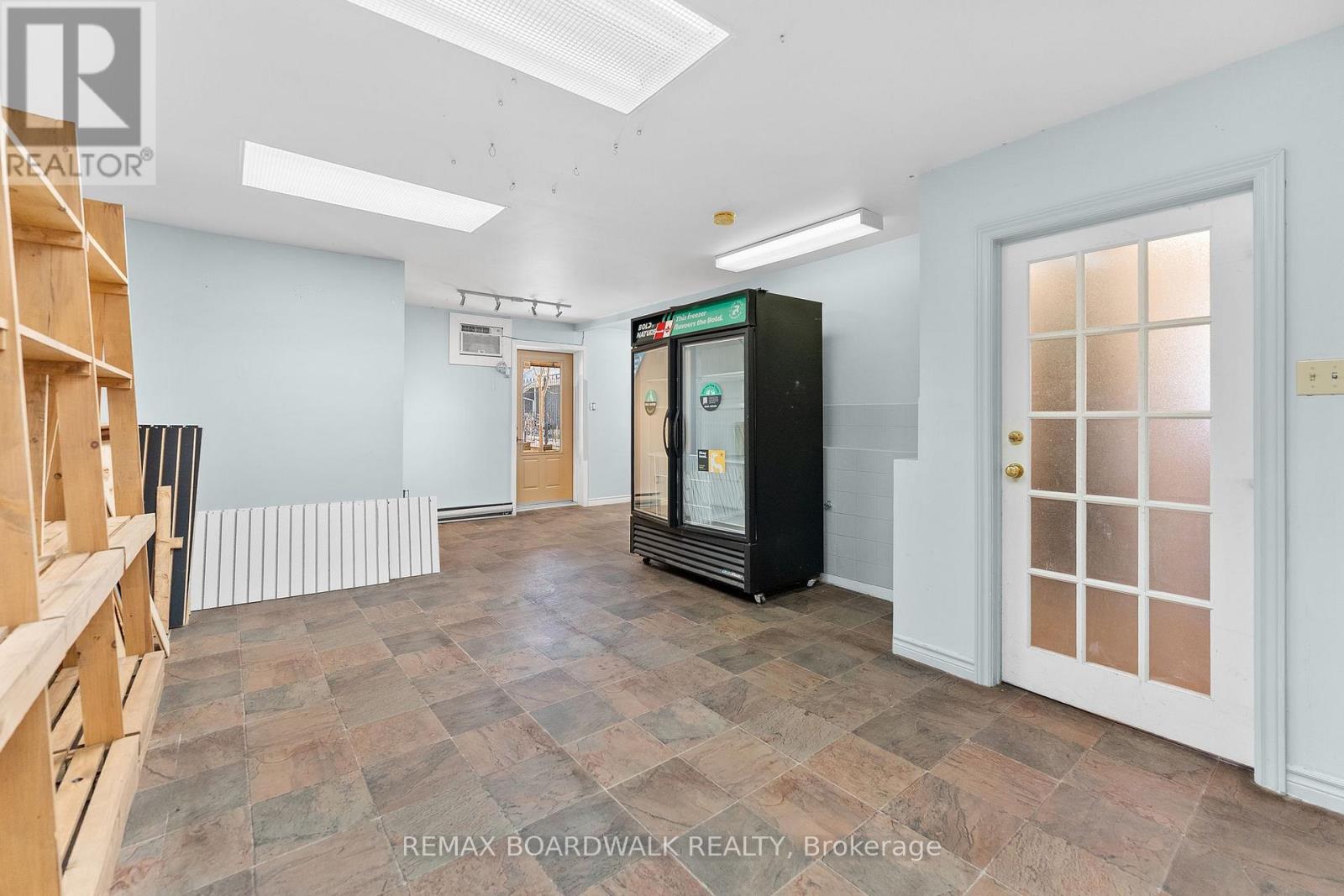 211 St.lawrence Street, Merrickville-Wolford, Ontario  K0G 1N0 - Photo 15 - X13059518