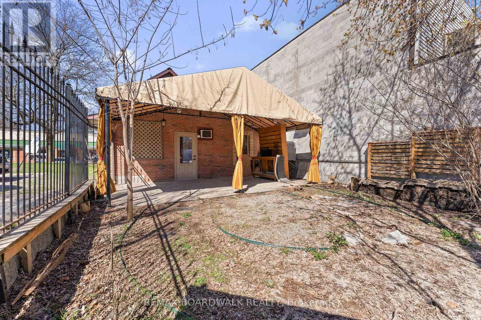 211 St.lawrence Street, Merrickville-Wolford, Ontario  K0G 1N0 - Photo 28 - X13059518